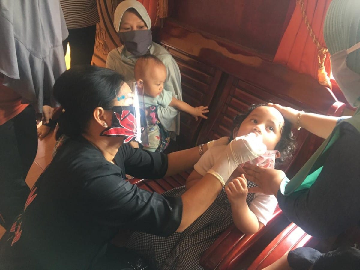 Tinjau dan Beri Vitamin A di Posyandu Balita Nenas, Arita Apolina: Semoga Anak-anak Kita Selalu Sehat