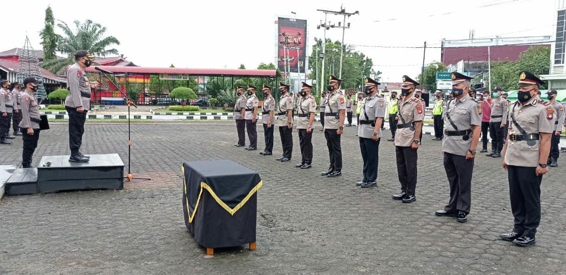 Kapolres Pimpin Sertijab Enam Pejabat Polres Sanggau