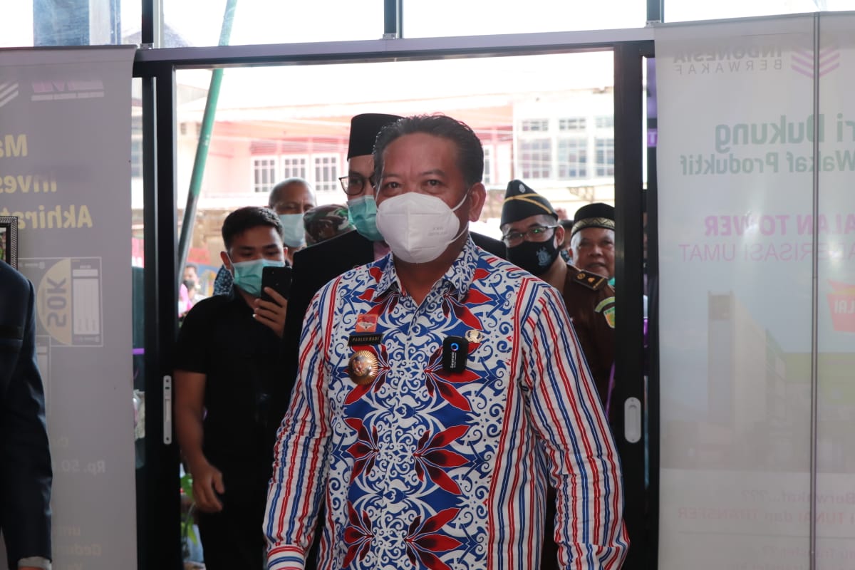 Paolus Hadi Resmikan Kantor Baru BMI Sanggau