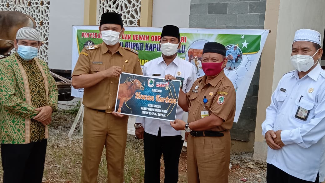 Momen Idul Adha, Wabup Wahyu Ajak Umat Tumbuhkan Empati Terhadap Sesama