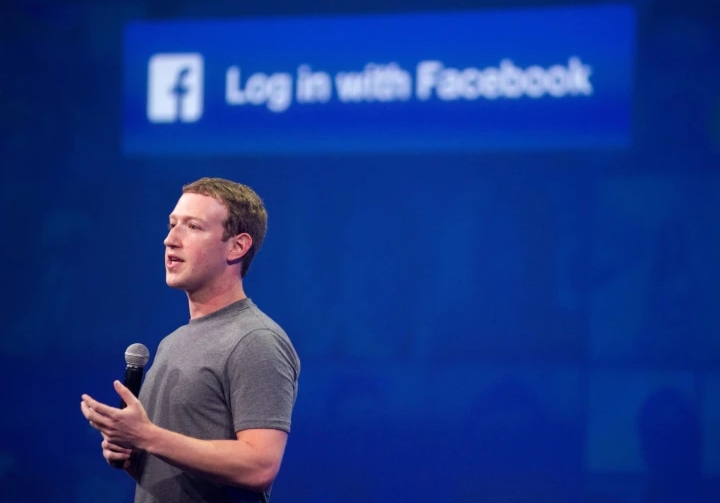CEO Facebook, Mark Zuckerberg, saat berbicara pada konferensi F8 tanggal 25 Maret 2015 di San Francisco, California. Foto: Josh Edelson/AFP 