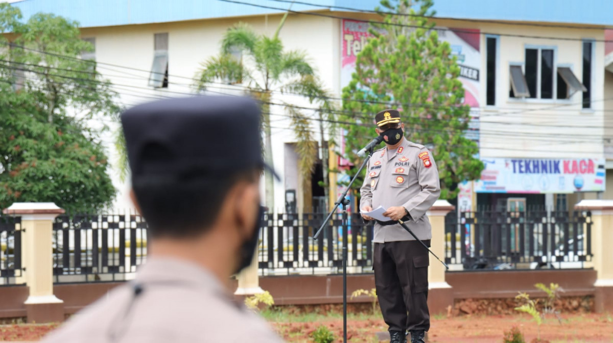 Kado Awal Tahun, 72 Personel Polres Kapuas Hulu Naik Pangkat