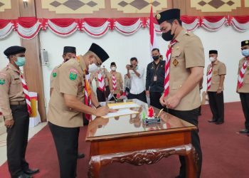Syarief Abdullah Lantik Pengurus Mabincap dan Kwarcab Pramuka Kapuas Hulu