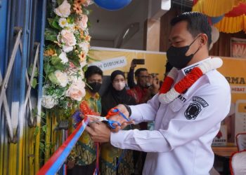 Resmikan Apotek Plat Merah, Bupati Harap Harga Obat di Kapuas Hulu Stabil