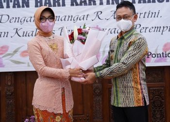 Momen Hari Kartini, Yanieta Ajak Kaum Perempuan Mandiri dan Tangguh