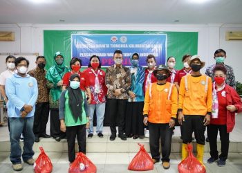 1.211 Pekerja Harian Lepas Pemkot Pontianak Terima Bantuan Sembako