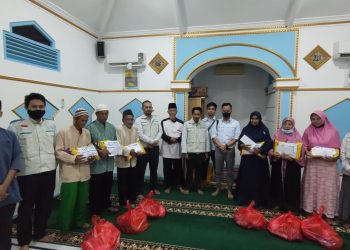 Berbagi Berkah Ramadan, YBM PLN Sanggau Santuni Anak Yatim dan Bantu Dhuafa