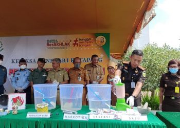 Kejari Ketapang Musnahkan BB Tindak Pidana Umum, Perkara Narkotika Mendominasi