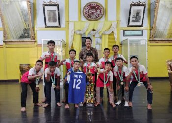 DE FC Sambas Menjuarai Turnamen Porti Cup II U-12 Piala Gubernur Kalbar