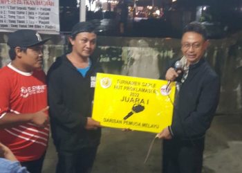 Serahkan Hadiah Motor, Edi Kamtono Apresiasi Turnamen Gaple BPM Kalbar