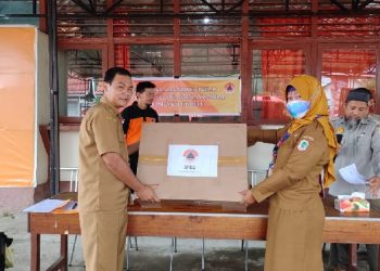 BPBD Bagikan Ribuan Masker ke Sekolah dan Puskesmas di Kapuas Hulu