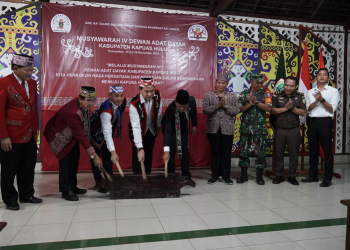 Buka Musdat DAD Kapuas Hulu, Bupati Ajak Jaga Kearifan Lokal