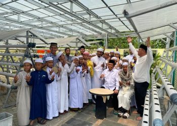 Kajati Kalbar Berikan Semangat dan Motivasi kepada Anak-anak Yatim