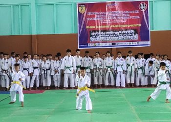 85 Karateka Bertarung di Kejuaraan Karate Internal Inkanas Kapuas Hulu