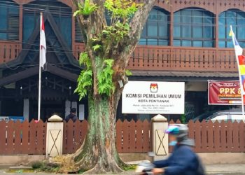 Nama Dicatut Parpol, Puluhan ASN dan Honorer Lapor KPU Pontianak
