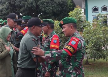 Upacara Pelepasan Wisuda Purna Tugas Bintara, Dandim Sanggau: Lanjutkan Pengabdian di Masyarakat
