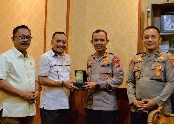 Pimpinan DPRD Ketapang Terima Kunjungan Silaturahmi Kapolres