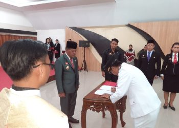 Awal 2023, Bupati Paolus Hadi Rotasi Sejumlah Camat