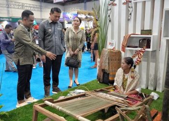 Pameran Kerajinan Terbesar di Asia Tenggara, Kapuas Hulu Tampilkan Kain Tenun