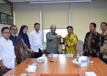 Bahas Investasi Perkebunan Sawit, Komisi II DPRD Sambas Konsultasi ke Ditjenbun Kementan