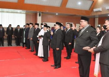 34 Pejabat Lingkungan Pemkab Ketapang Dilantik