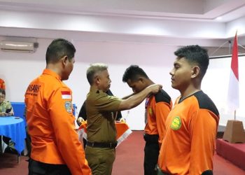 Basarnas Pontianak Gelar Pelatihan Pertolongan di Permukaan Air Bagi Potensi SAR