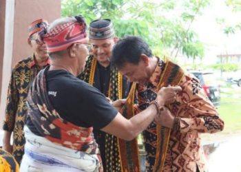 Wabup Farhan Tutup Kegiatan Pembinaan dan Pelatihan Pengurus Pemuda Flabomora