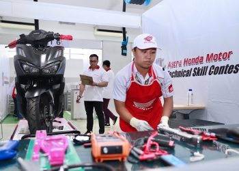 18 Teknisi dan Service Advisor Motor Honda Bersaing jadi yang Terbaik di AHM-TSC 2023
