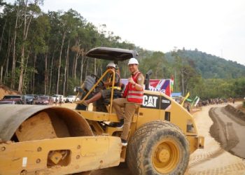 Dapat DAK Rp15 M, Pemkab Kapuas Hulu Bangun Jalan Simpang Silat – Nanga Silat