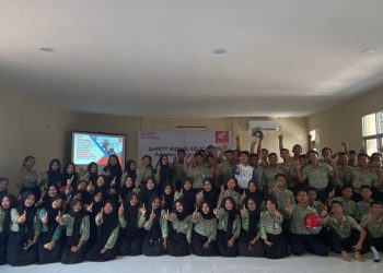 Astra Motor Kalbar Ciptakan Generasi #Cari_Aman di SMAN 1 Rasau Jaya