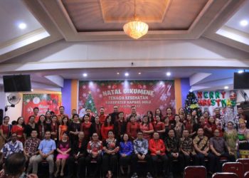 Perayaan Natal Oikumene, Perkuat Silaturahmi dan Persaudaraan Tenaga Kesehatan Kapuas Hulu