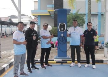 Dukung Percepatan Ekosistem Kendaraan Listrik di Kalbar, PLN Resmikan SPKLU Pertama di Ketapang