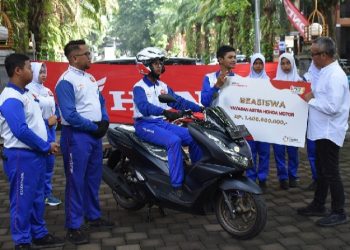 Yayasan AHM Berikan Beasiswa Lebih dari Rp1,4 Miliar untuk Future Leader