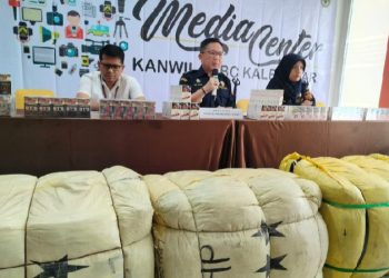 Bea Cukai Sita Empat Juta Batang Rokok Ilegal