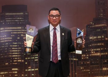 Direktur Utama PLN Darmawan Prasodjo Kembali Dinobatkan Jadi CEO of The Year
