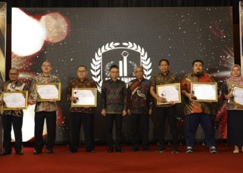 Apresiasi Wajib Pajak Patuh, Pemkot Pontianak Anugerahi Penghargaan