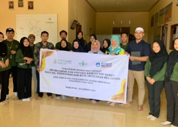 PKM UNU Kalbar Memaksimalkan Potensi Komoditas Nanas di Desa Malaya