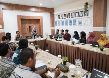 Perkuat Komunikasi Publik, PLN Gelar Mini Course Jurnalistik di Banjarbaru