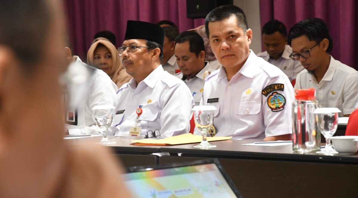 Romi Wijaya mengikuti High Level Meeting bersama Pemerintah Provinsi Kalimantan Barat di Pontianak, Rabu (21/2/2024). Foto: Prokopim Kayong Utara