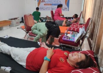 Peringati Hari Pers Nasional ke-78, PLN dan PWI Kalteng Gelar Donor Darah
