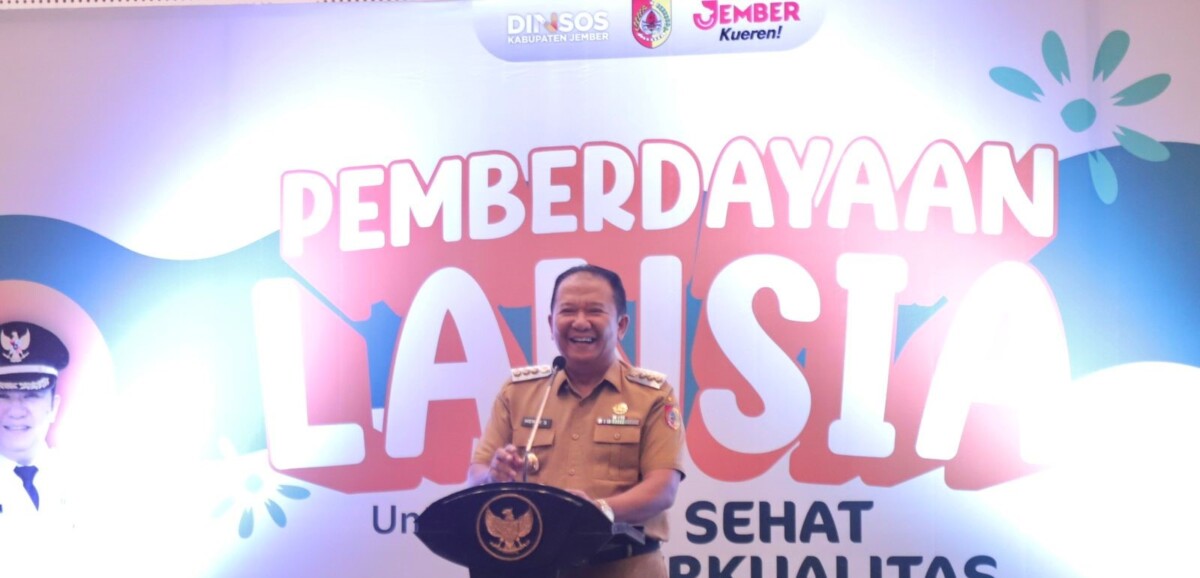 Bupati Hendy membuka acara pelatihan untuk pemberdayaan Lansia, Senin, 29 April 2024. Foto: Diskominfo Jember