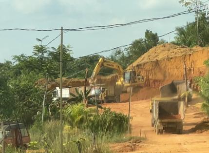 Lokasi tempat pengambilan tanah urug untuk proyek pelebaran jalan Piasak ke Toba.