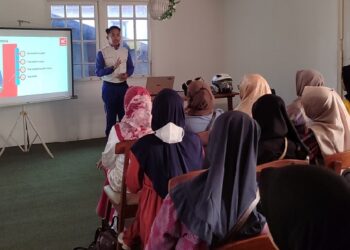 Tips #Cari_aman Berkendara Kaum Wanita di Hari Kartini