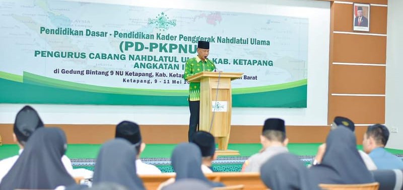 Haji Farhan memberi wejangan di acara Pendidikan Dasar PKPNU Ketapang. Foto Prokopim