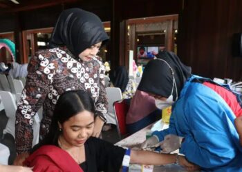 Momen Peringatan Hari Thalasemia 2024, Windy Luncurkan Buku Berjudul Tekad Bunda Merawat Asa