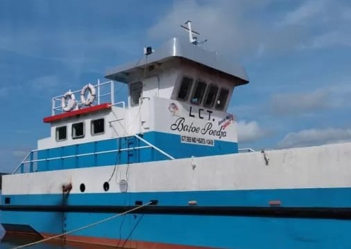 Kapal Feri hasil pengadaan dari BUMD PD Uncak Kapuas hingga hari ini belum beroperasi.