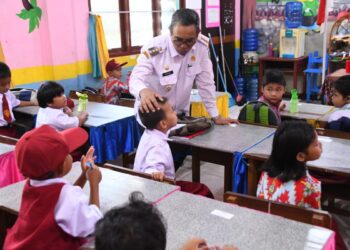 Sosialisasi Tertib Pendidikan, Satpol PP Kayong Utara Gelar Program Goes To School ke Sejumlah Sekolah