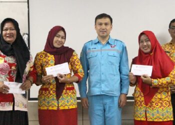 PT WHW Komitmen Dukung Kemajuan Pendidikan di Kendawangan