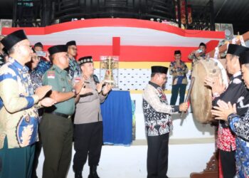 Pj Bupati Sanggau Tutup MTQ di Kecamatan Toba