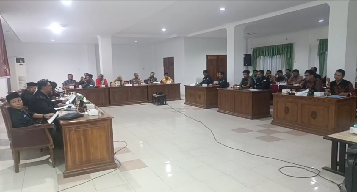 Rapat Pleno terbuka Komisi Pemilihan Umum Mempawah di Wisma Chandramidi Mempawah